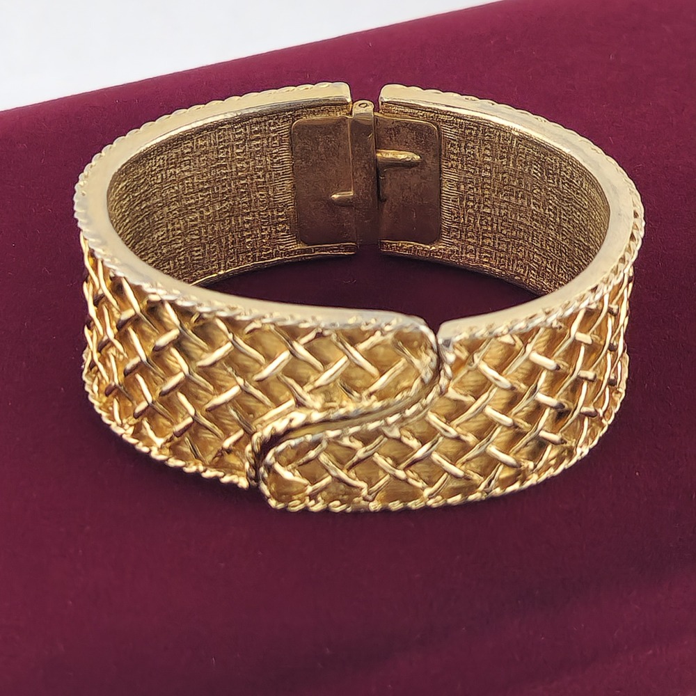 Vintage Gold Tone Basketweave Wide Clamper Bangle Bracelet Textured